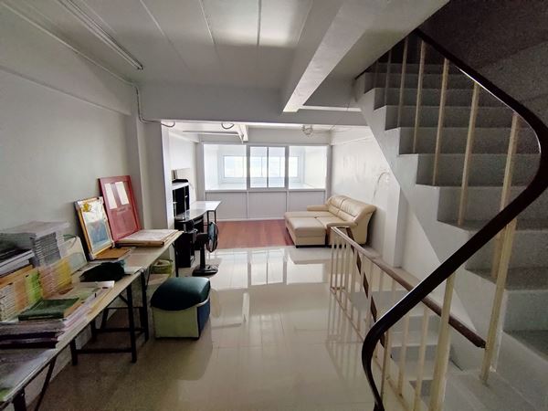 ขายถูก อาคารพาณิชย์ ถนนประชาอุทิศ ซอยสุขเสมอ กลางเมืองชุมพร ติดถนนหลักย่านการค้า